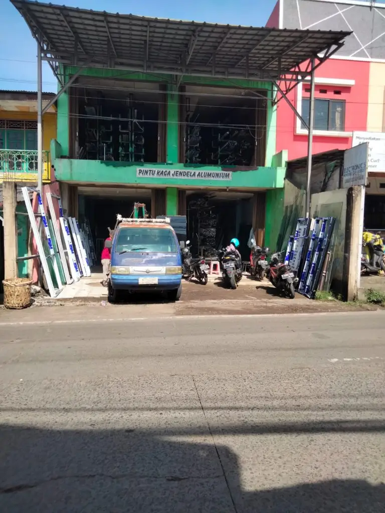 Toko Kaca & Aluminium Sinar Legenda